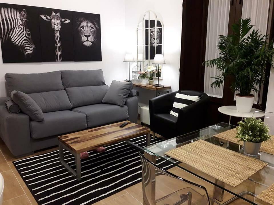 Apartamento Periodista Luca De Tena, Lujo Y Confort En Pleno Centro Huelva